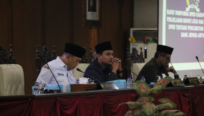 Pemda Jepara Berupaya Selamatkan Bank Berusia 73 Tahun yang Kehilangan Izin OJK