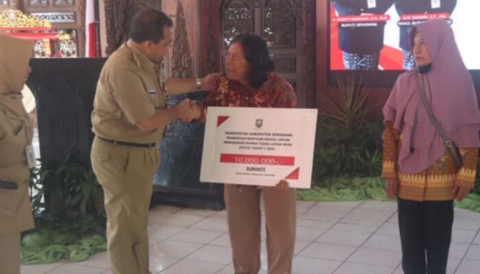 Pemkab Semarang Salurkan BLT untuk 1.345 Petani dan Pekerja Tembakau