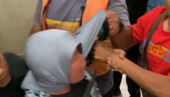 Viral! Pedagang Tangkap Wanita yang Bayar Jeruk dengan Uang Palsu”