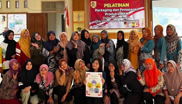 Mahasiswa KKN Undip Empower UMKM Desa Pulutan Wetan, Buka Pasar Lebih Luas Lewat Shopee
