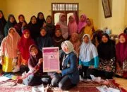 Mahasiswi Hukum Undip Sosialisasi Bahaya Penipuan Digital kepada Ibu-Ibu PKK dan Remaja Desa