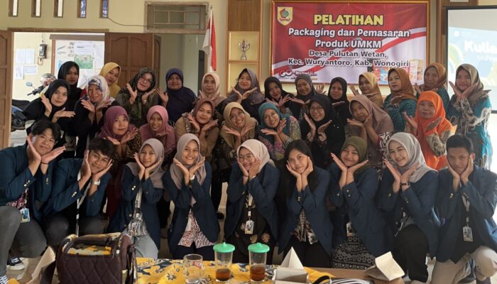 Website Baru, Harapan Baru: KKN Undip Bantu UMKM Tingkatkan Penjualan di Desa Pulutan Wetan