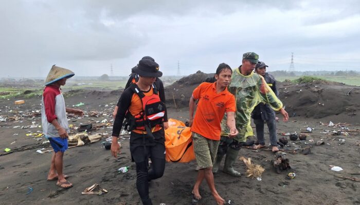Pencarian Dramatis di Perairan Cilacap: Kapal Nelayan Terbalik