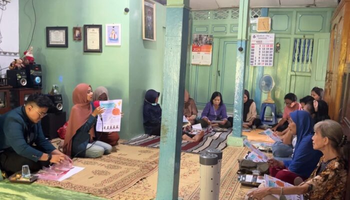 Membangun Jaringan Perempuan: KKN Undip Ajak Kaum Hawa Lebih Aktif dalam Politik