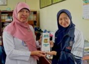 Saatnya Desa Munggur Go Internasional: Mahasiswa KKN Undip Promosikan Produk Lokal Melalui Leaflet Bilingual