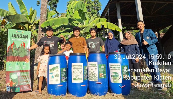 KKN Undip Sediakan Tong Sampah, Udara Dusun Drajat Semakin Sehat