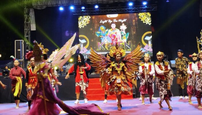 Pesona Batik di Kajen Night Carnival: Pesta Kreativitas untuk Promosikan Produk UMKM
