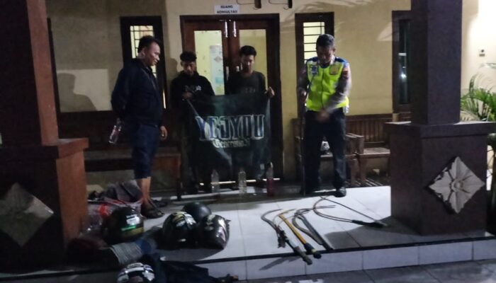 Live Tawuran di Medsos Terbongkar, Polsek Genuk Amankan 2 Pelajar Bersenjata Tajam