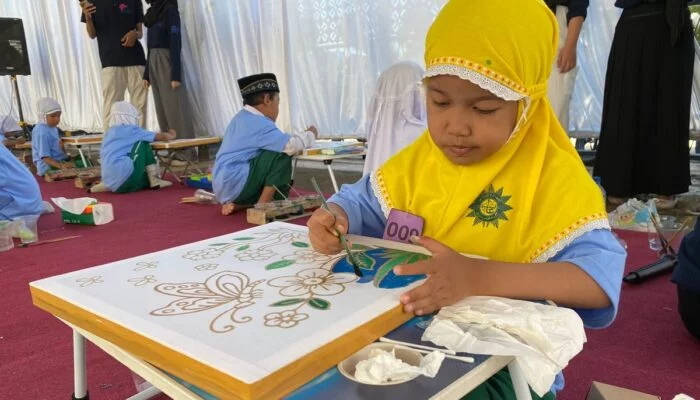 Lomba Nyolet di Pekalongan: Ajang Pelajar Mengasah Kecintaan pada Batik