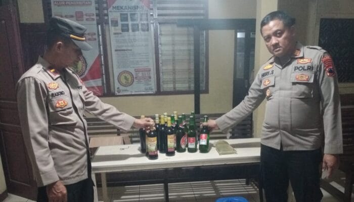 Razia Miras di Banyumas, Polisi Temukan 20 Liter Tuak dan Anggur Merah