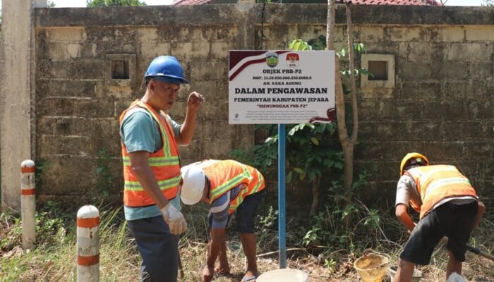 Lebih dari 10 Tahun Menunggak, Wajib Pajak Nakal Ditindak Tegas Asetnya Dipasangi Plang
