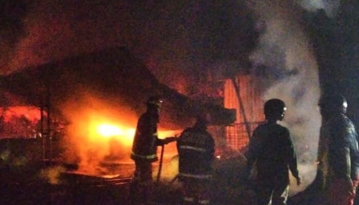 Pompa Panas Picu Kebakaran di Blora, Tempat Penjualan BBM dan Bengkel Ikut Terbakar