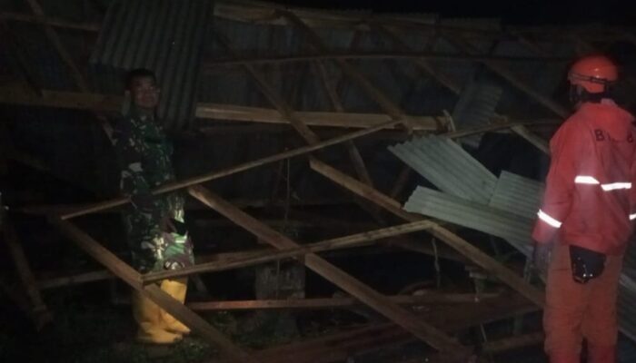 19 Rumah Rusak Diterjang Angin Kencang di Blora, Kerugian Ditaksir Rp 150 Juta