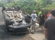 Kecelakaan Tragis di Banyumas, Pejalan Kaki Tewas dan 3 Penumpang Mobil Luka-luka Usai Kendaraan Terbalik